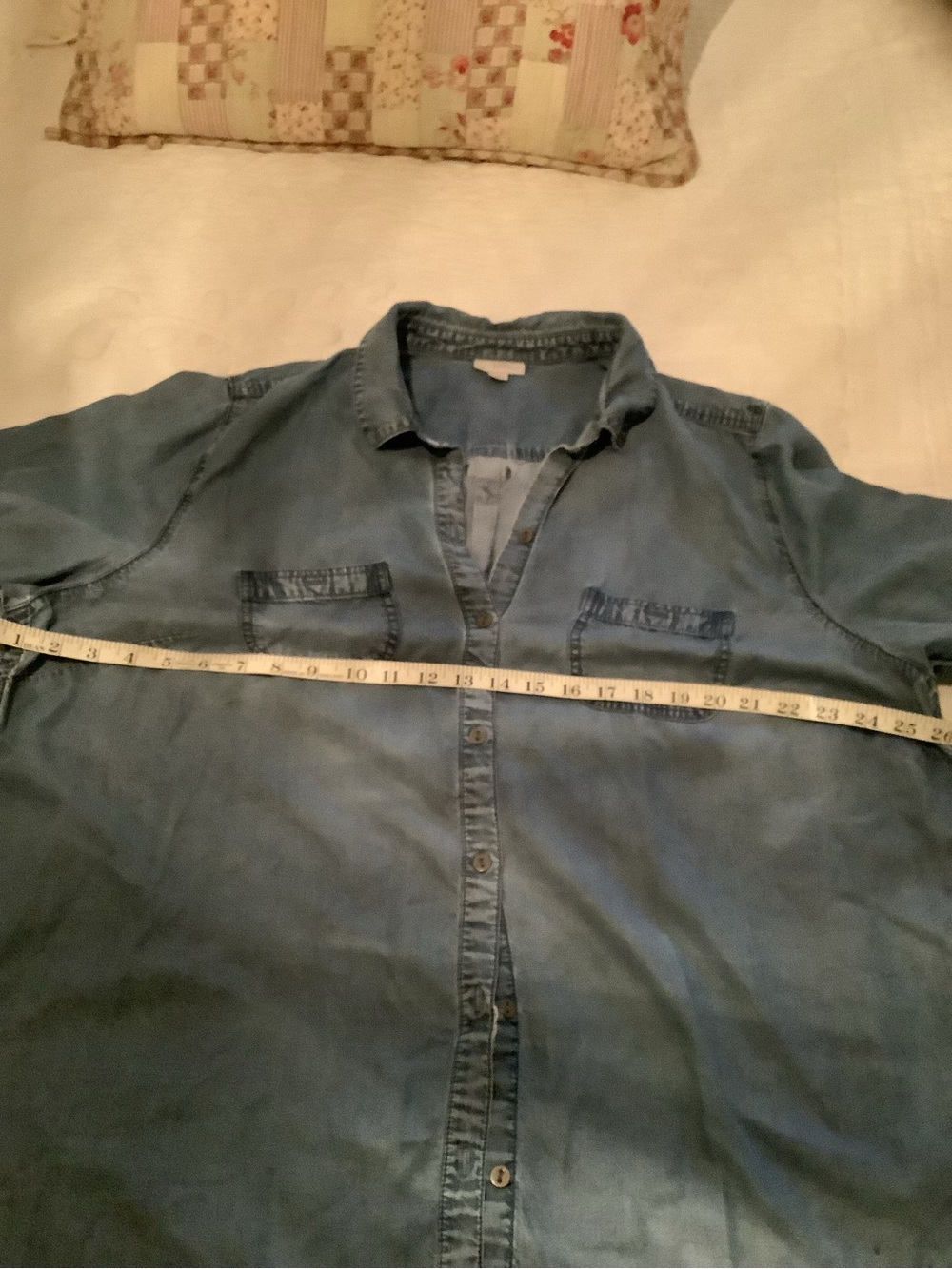 J. Jill Denim Button-Front Chambray Top in Faded Blue - Picture 10 of 11